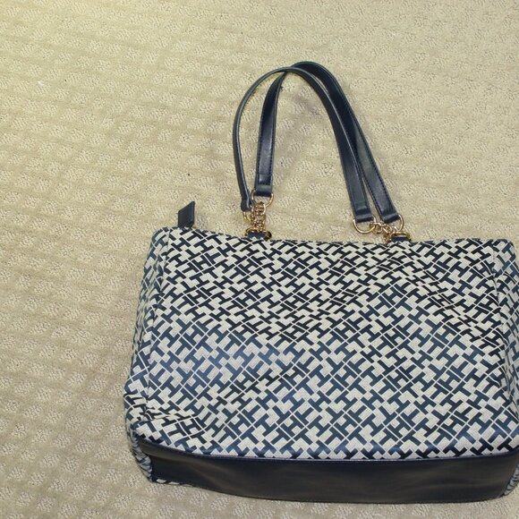 Tommy Hilfiger Woman's Tote Bag Navy Blue All Over Logo Leather & Chain Handle - Picture 2 of 11